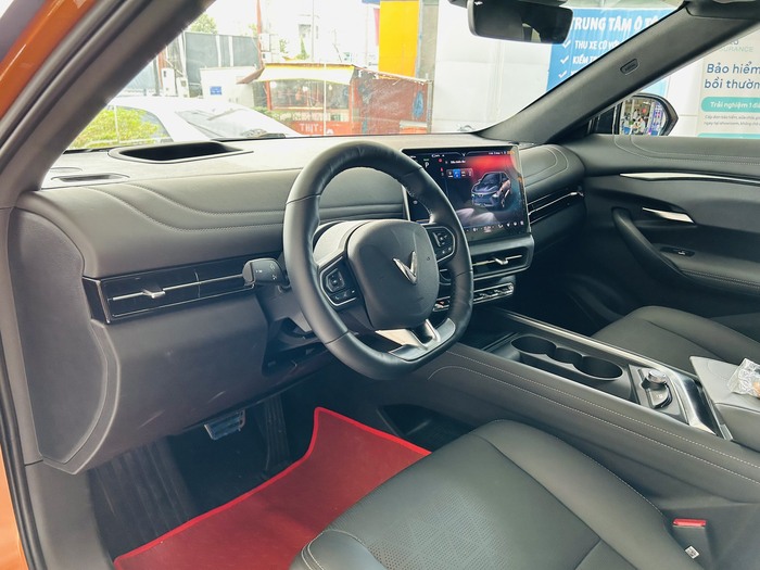 giá xe vinfast vf7 mới nhất