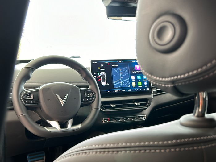 giá xe vinfast vf7 mới nhất