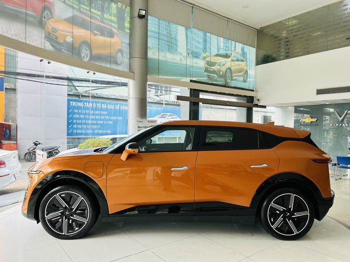 giá xe vinfast vf7 mới nhất