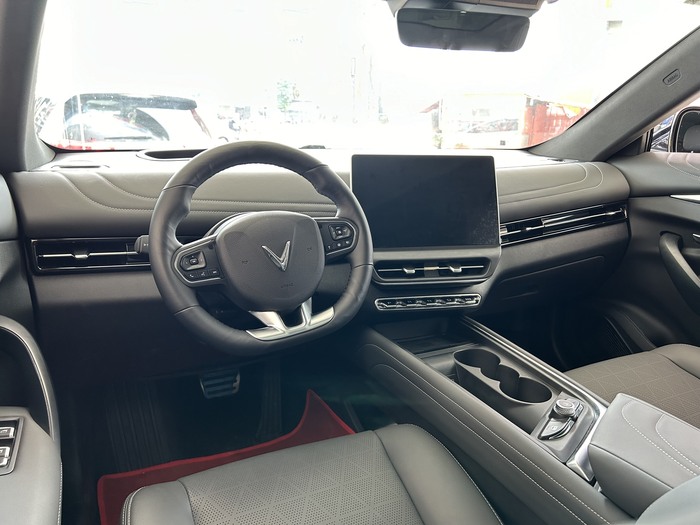 giá xe vinfast vf7 mới nhất