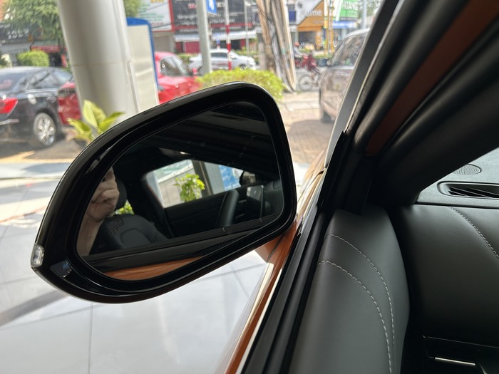 giá xe vinfast vf7 mới nhất
