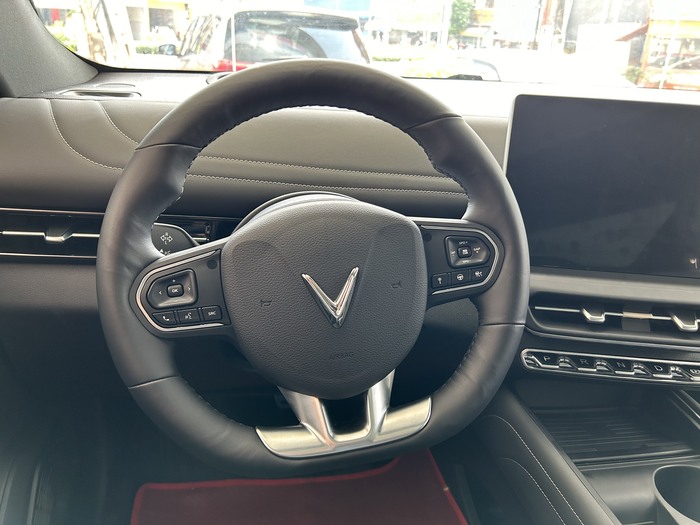 giá xe vinfast vf7 mới nhất